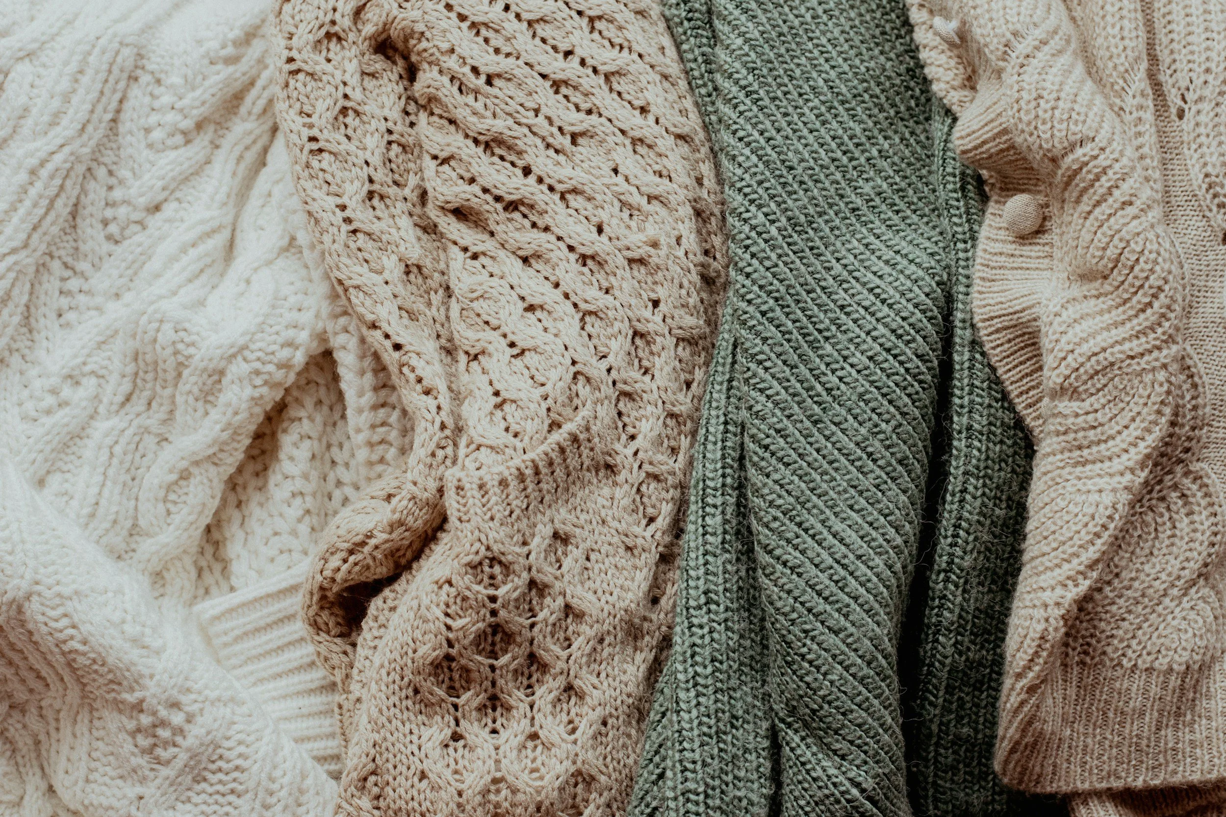 Sweater vs Cardigan vs Jumper: What's the Real Difference?