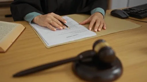 How Do Wrongful Death Lawyers in Los Angeles, CA, Turn Scattered Details Into a Legal Case?