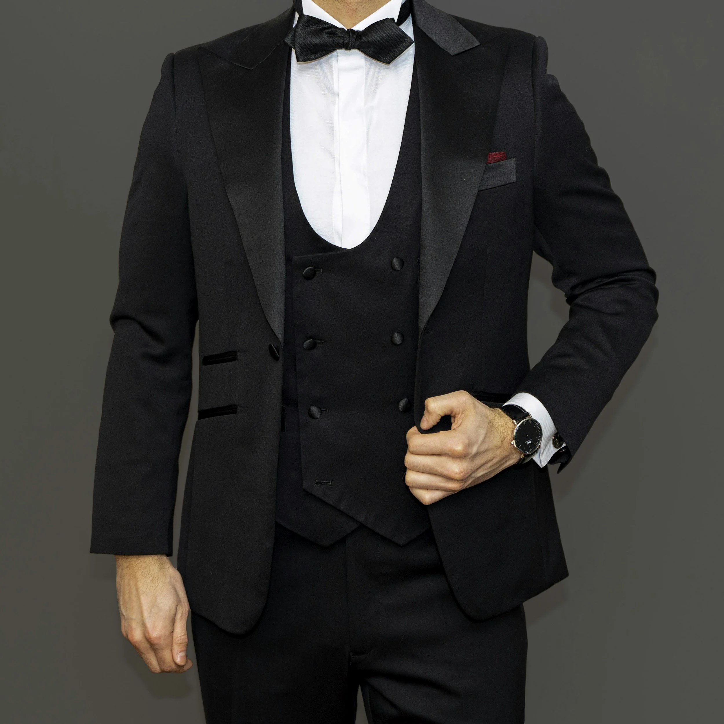 Tuxedo for Men: Complete Guide to Styles, Fits, Colors, and Buying Tips