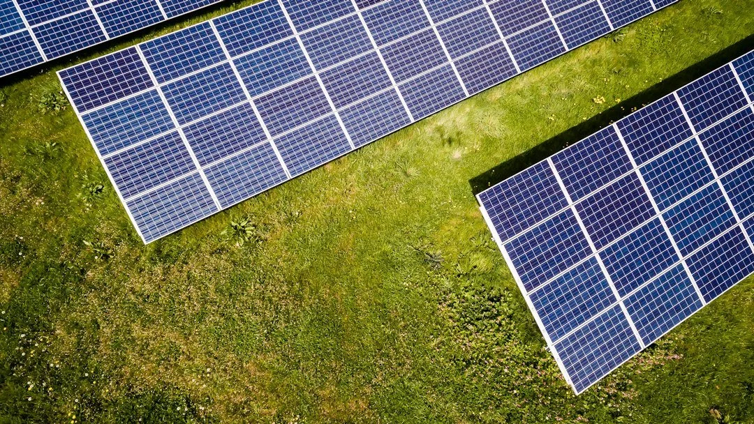 HOW TO INTEGRATE RENEWABLE ENERGY INTO MODULAR BUILDINGS