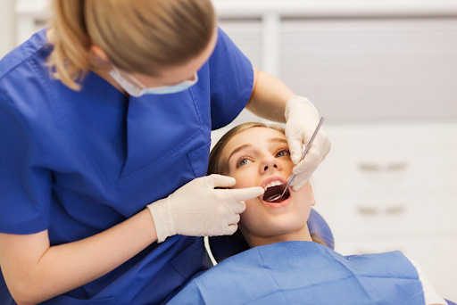 Effective Ways to Reverse Early Stage Gum Disease