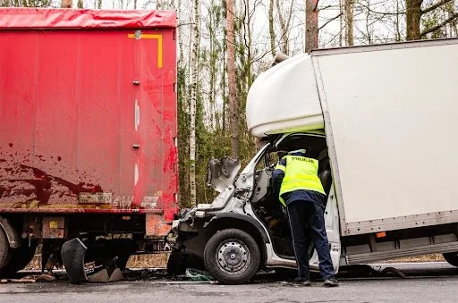 When Should You Seek Legal Help After a Serious Truck Accident Injury?