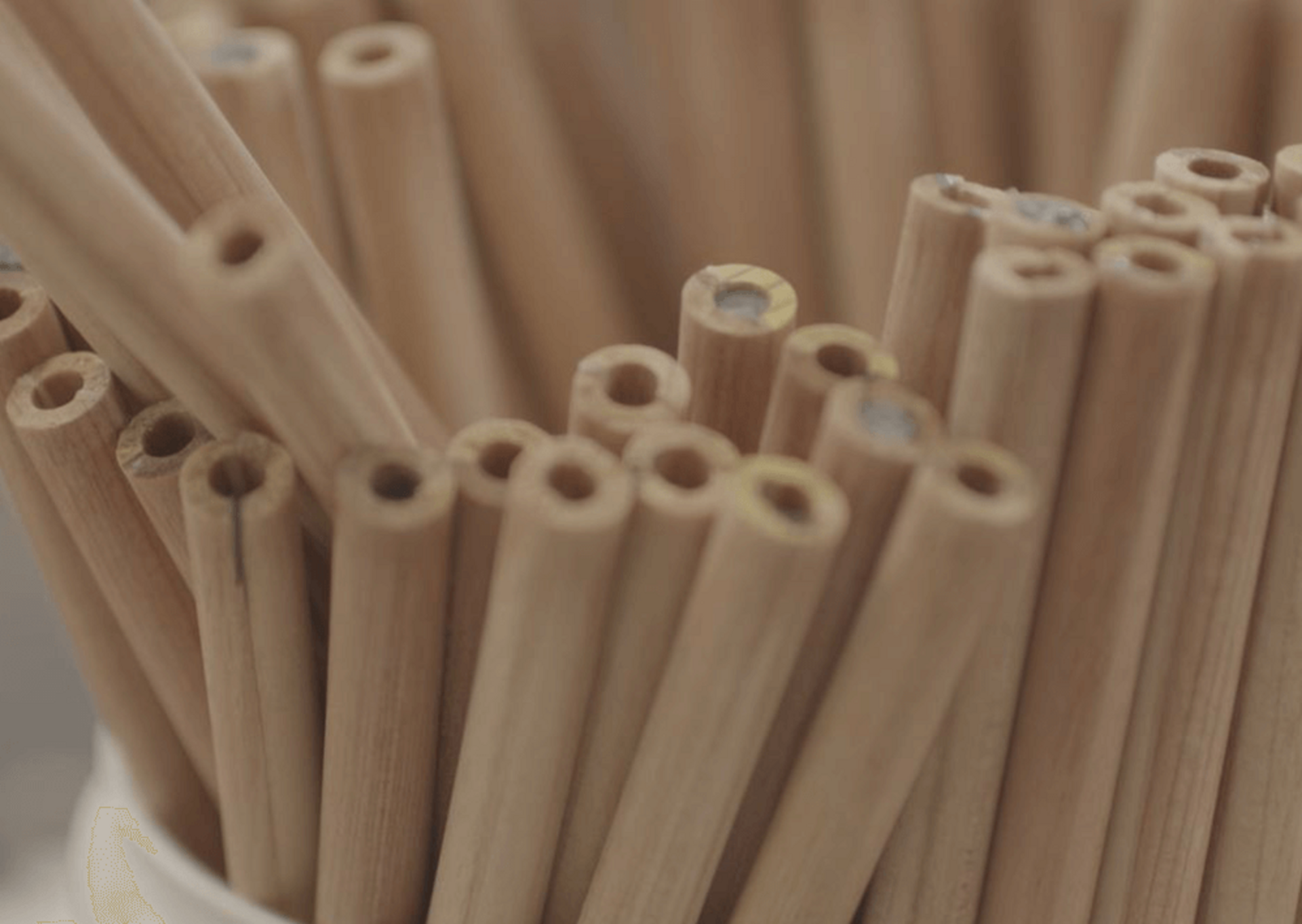 Schwan Cosmetics And Sulapac Create A Cosmetic Pencil With A Plant-Based Barrel 