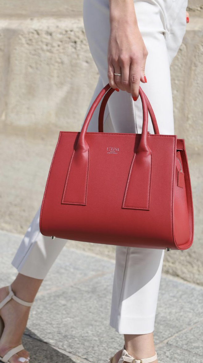 Lérisa: Pioneering a Sustainable Revolution in Leather Goods