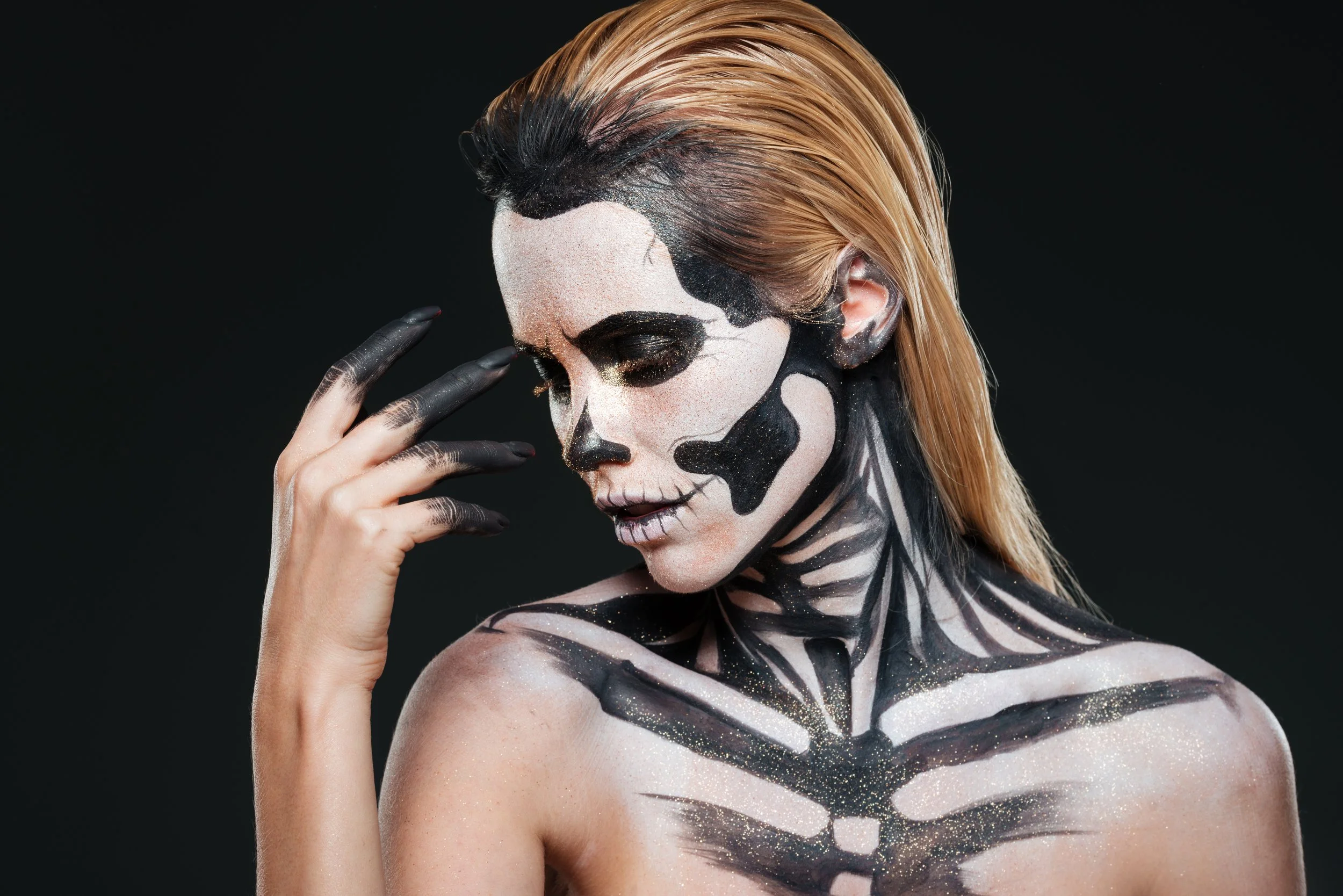 4 Things To Prepare Your Makeup For A Halloween Look