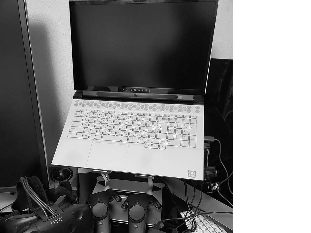 実機レビュー デル Dell Alienware M17r2 拡張や陳腐化スピードをあきらめなくて良いハイパワーゲーミングノートpc Vrにもおすすめ 単車 Biz