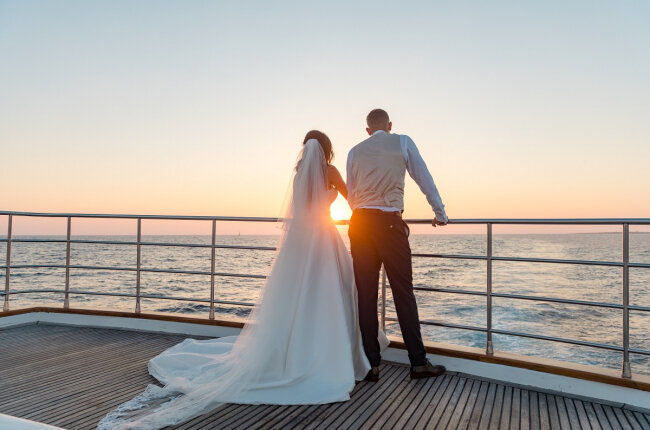 exclusive_yacht_weddings_cyprus-28-650x430_c.jpg