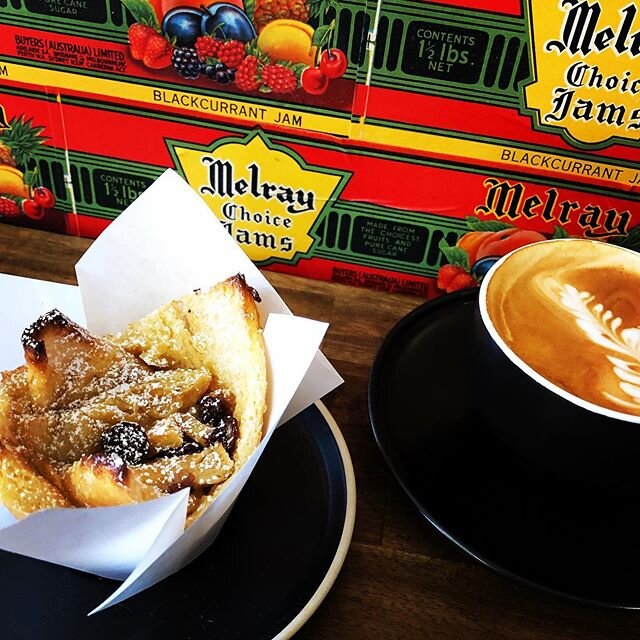Coffee raisin bread and butter muffin $4.5 morning tea sorted!
.

#saintflorian #coffee #goodfood #takeaway #delivery #breakfast #lunch #bakedgoods #drinks #strangetimes