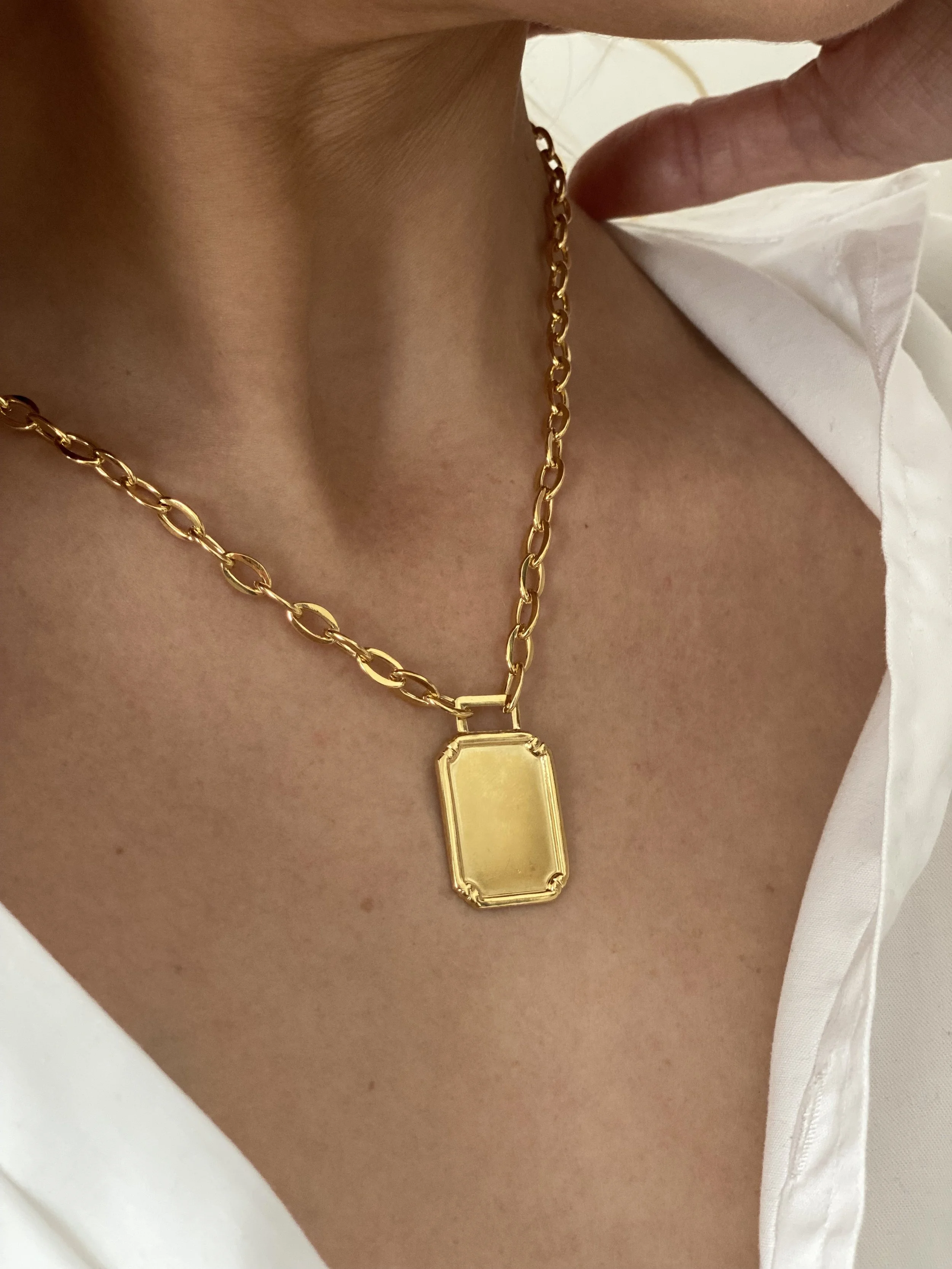 PLAQUE COLLIER 2.jpg