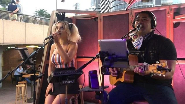 Semi chill @operabarsydney ...and after 1200 years of jams and friendship we finally started a duo page. Feel free to give us a lil follow @whitechocolatejam
.
.
.
#acousticduo #acoustic #acousticguitar #duo #musician #singer #sing #music #musiclover