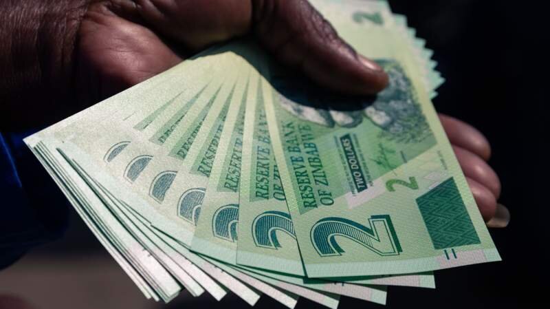 Zimbabwe to arrest traders transacting in US dollars