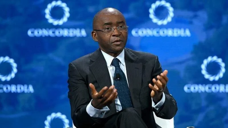 Zimbabwe police investigate top mobile phone firm