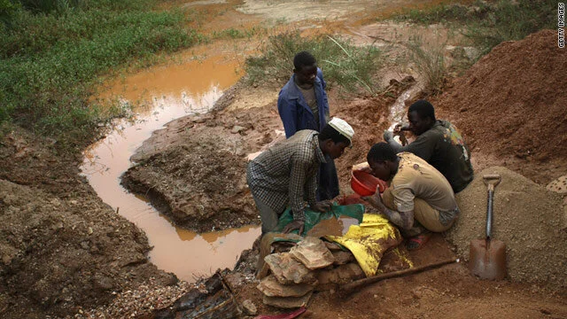 ‘Politics, corruption retarding mining sector growth in Zim’