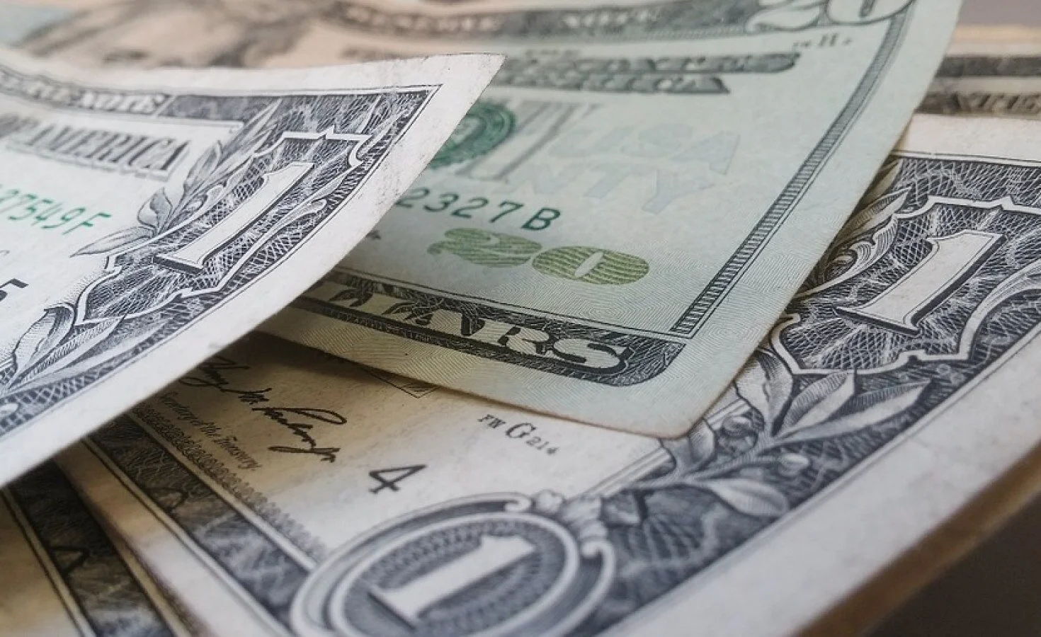 Zimbabwe: Vendors Make Brisk Business Out of Selling U.S.$1 Notes