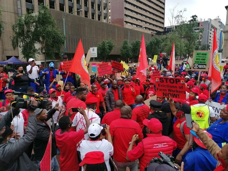 South Africa: 'You looted R5 billion and told us to dance to Jerusalema', say striking workers