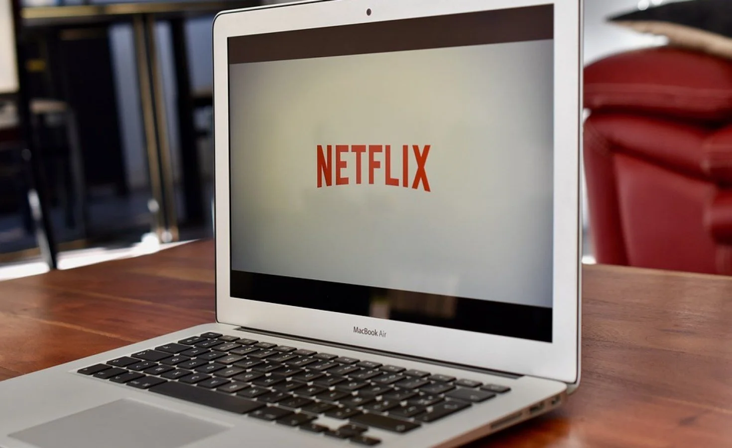 South Africa: National broadcaster wants DStv, Netflix users to pay TV licence fee
