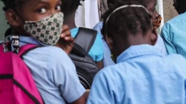 Girls in Mozambique to get free school uniforms