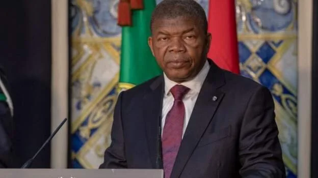 Angola's president apologises for May 1977 massacre