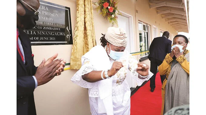 Zimbabwe: First Lady Officially Opens Female Prison
