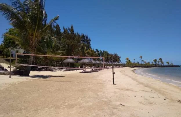 Mauritius to reopen to vaccinated tourists