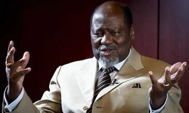 Mozambique ex-president urges talks with armed groups