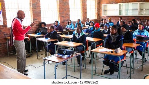 Scrapping of Afrikaans teaching unconstitutional - SA court