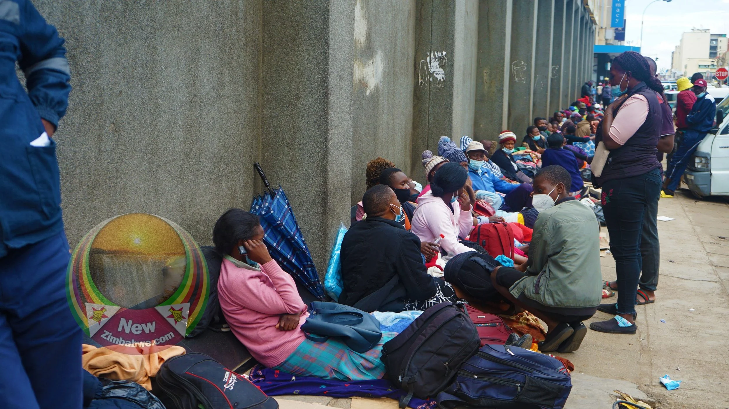 Zimbabwe: Bleak Christmas As Zimbos Spend Days in Cash Queues