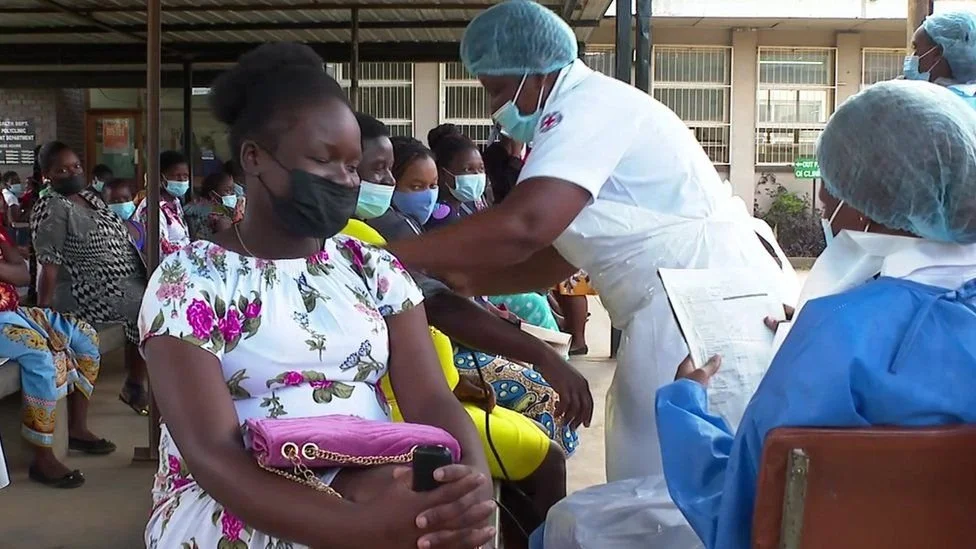 Zimbabwe clinics struggle for nurses after exodus to the UK