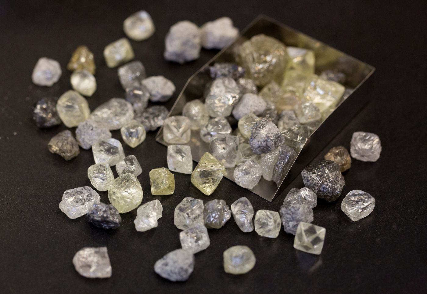 Russia Diamond Supply Squeeze May Benefit Zimbabwe Miner’s Gems