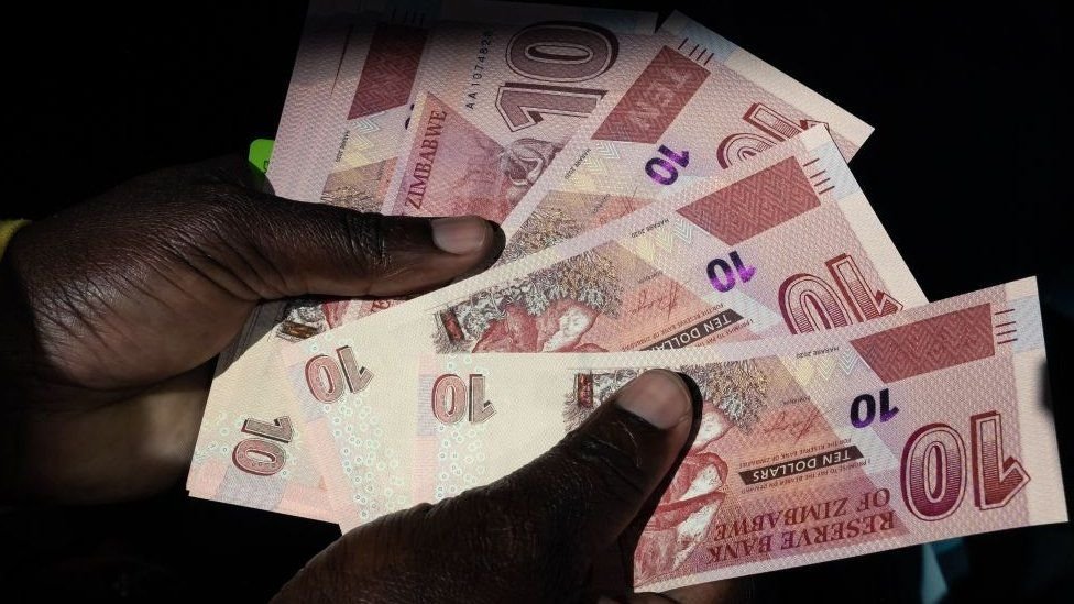 Zimbabwe to mint gold coins to tackle rising prices