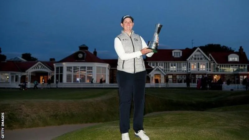 AIG Women's Open: Ashleigh Buhai wins first major with play-off win over In Gee Chun 