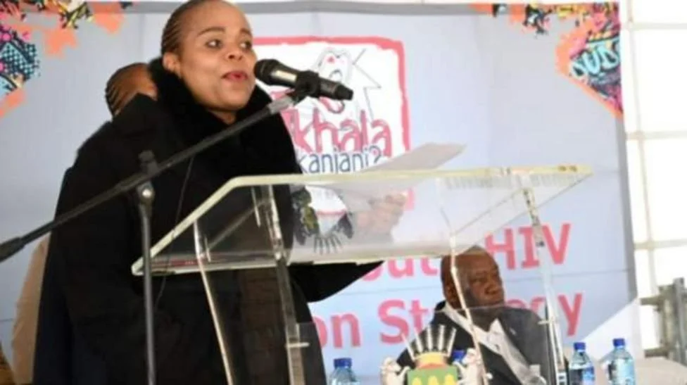 Phophi Ramathuba: South African official's hospital rant at Zimbabwean goes viral