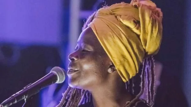 Zambian singer hits back at criticism of her looks