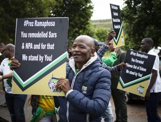 Parliament delays vote on Ramaphosa scandal report
