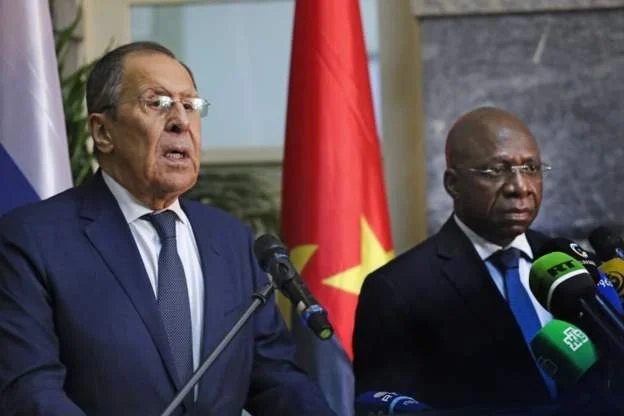 Angola urges restraint in Ukraine as Lavrov visits