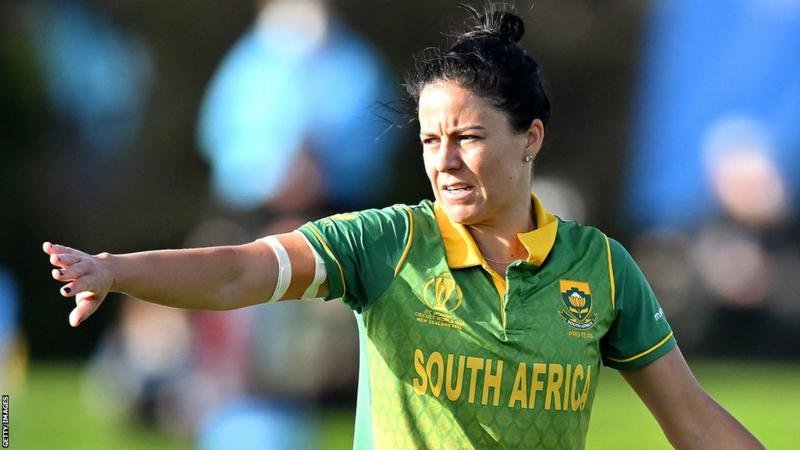 South Africa give Marizanne Kapp leave after wife Dane van Niekerk left out of T20 World Cup squad