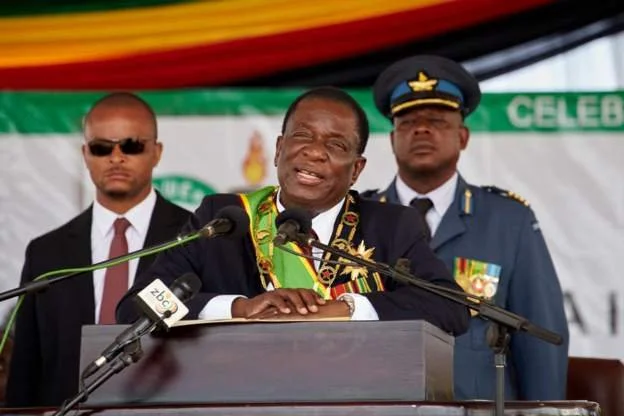 Zimbabwe passes bill to punish 'unpatriotic acts'