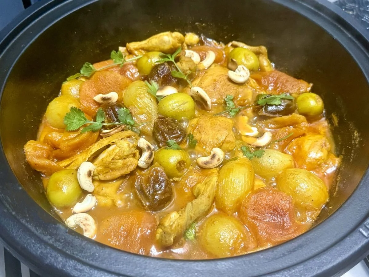 South Africa: Chicken Tagine With Dates, Peaches, Green Olives and Cashews