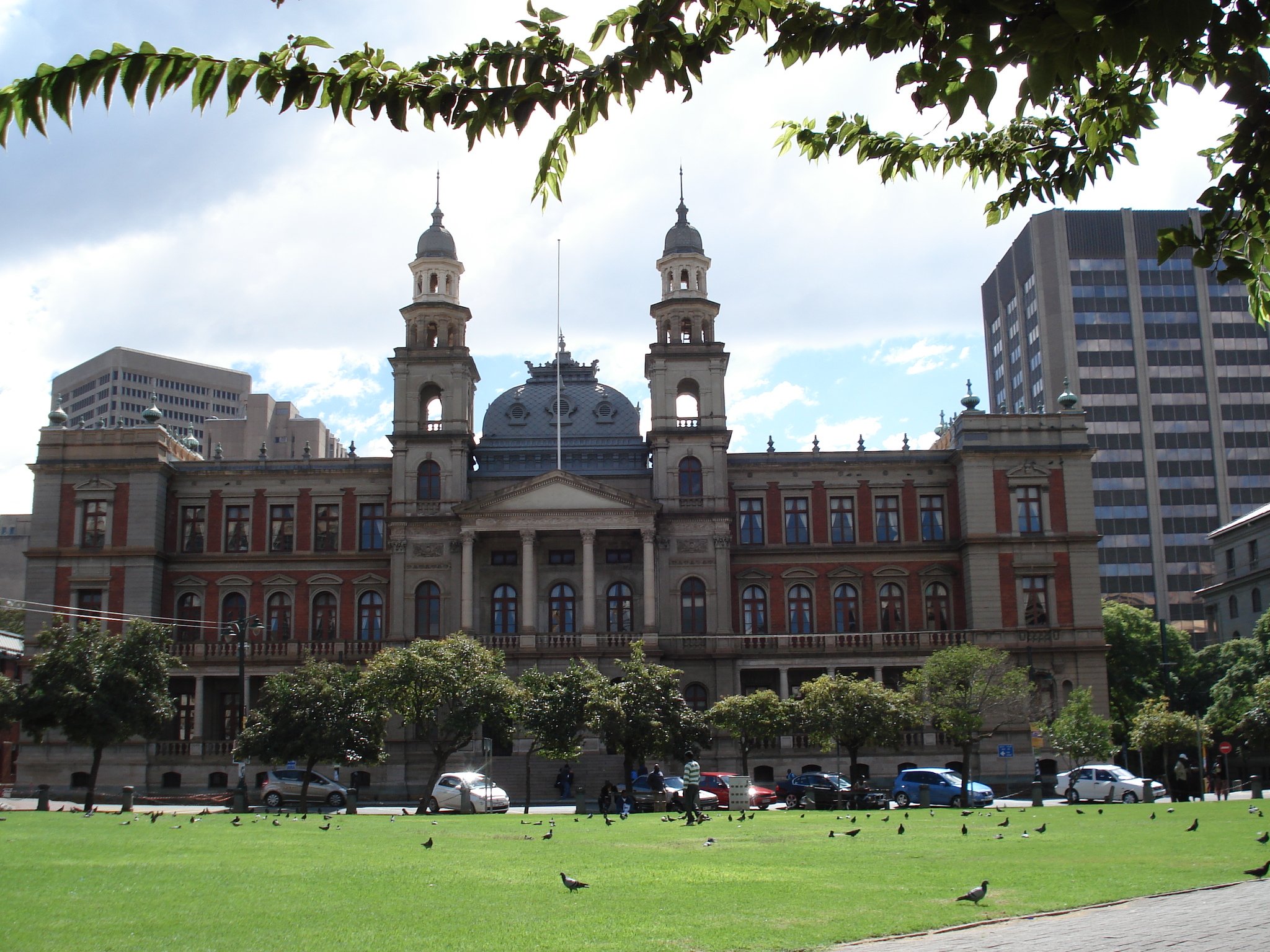 South Africa: Fake Hit, HIV Case and Corruption Battles Rock Gauteng Courts