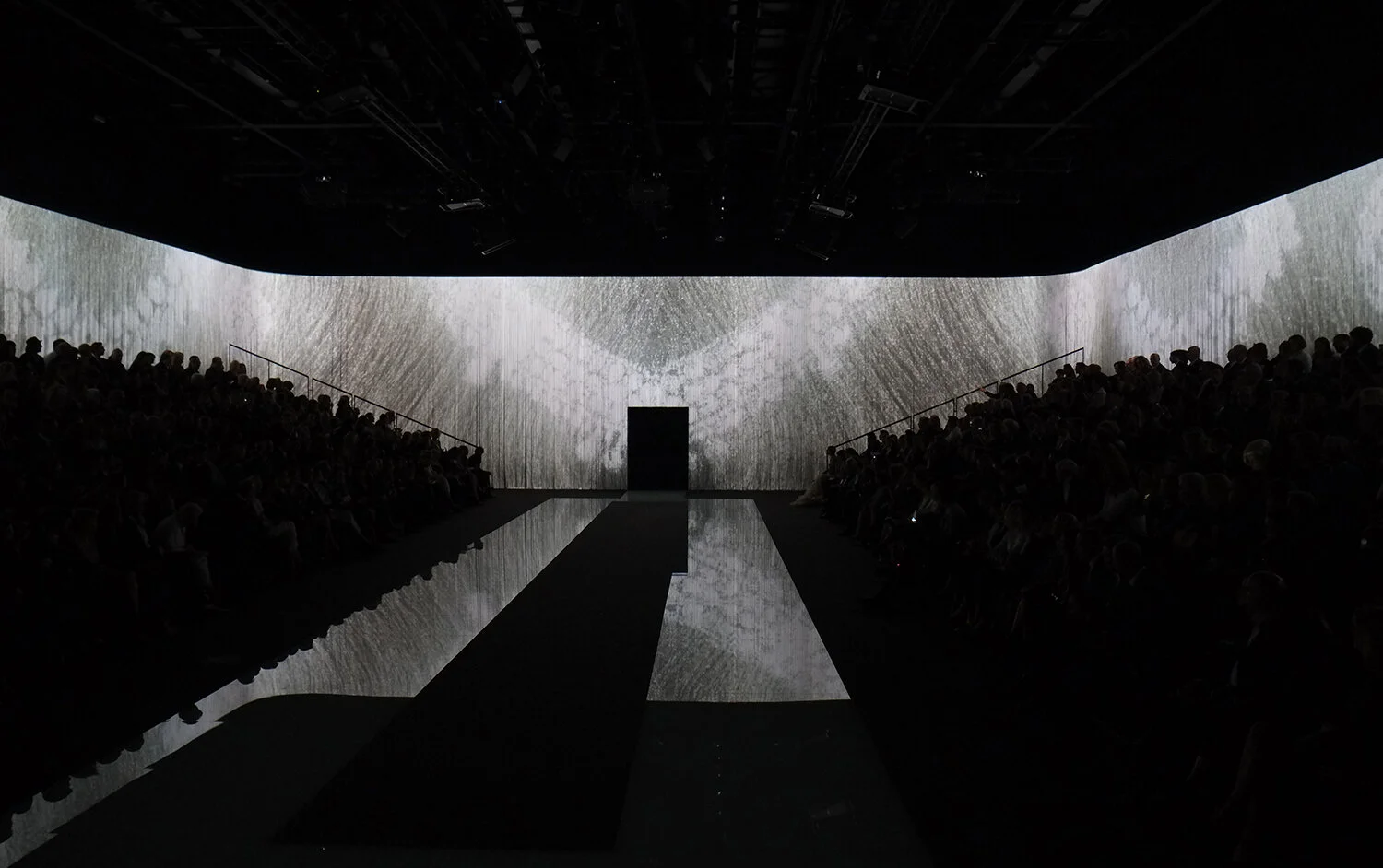 40-YEARS-OF-ARMANI-2.jpg