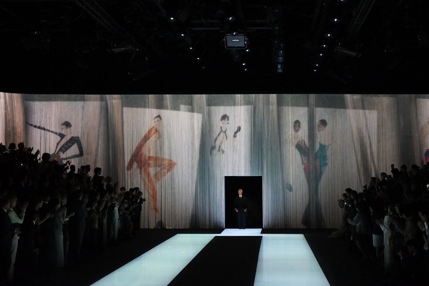 40-YEARS-OF-ARMANI-9.jpg