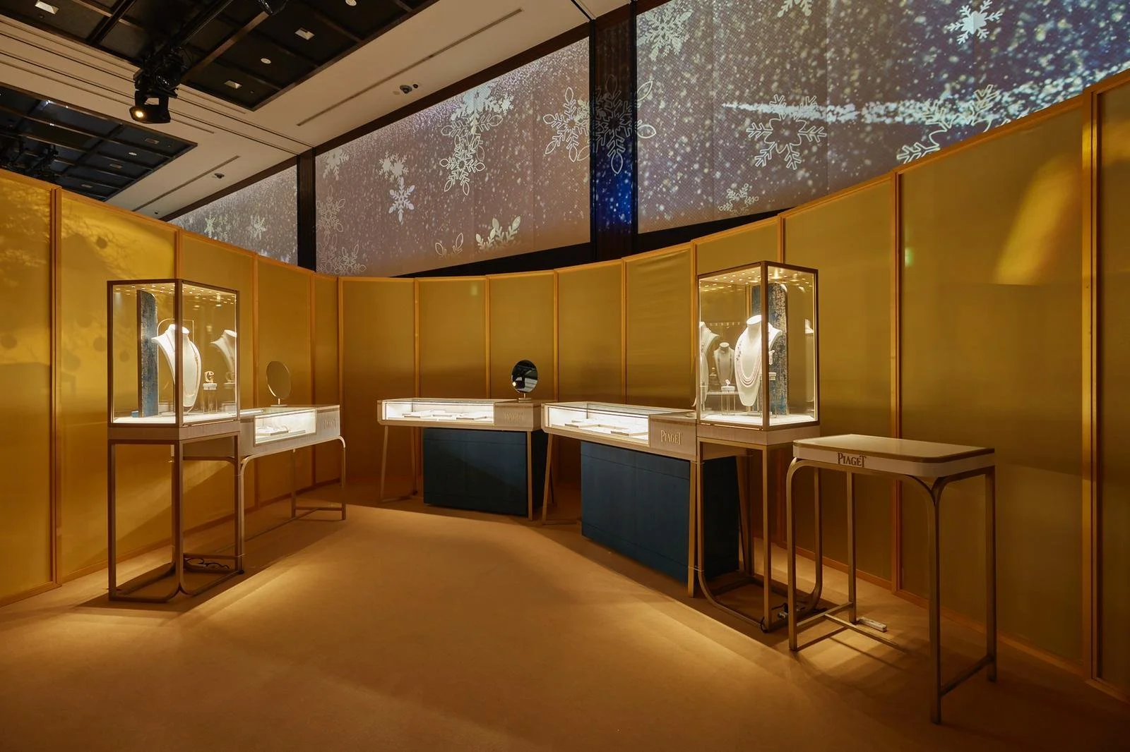PIAGET-SHOWROOM-04.JPG