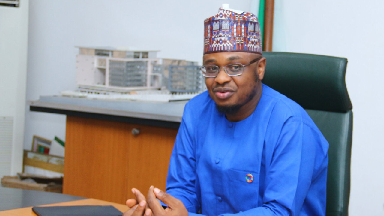 Nigeria denies spying on social media users 