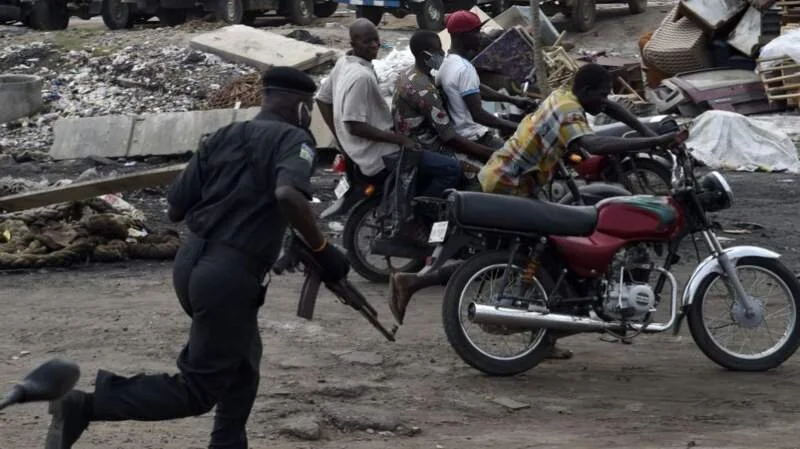 Coronavirus: Police arrest 1,400 Lagosians in crackdown