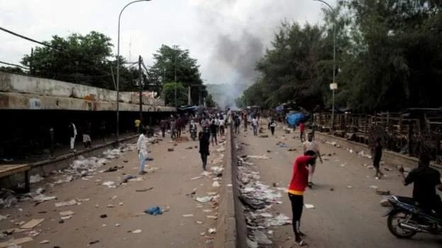 Mali MPs say they won't resign amid political crisis