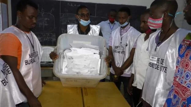 Guinea's opposition decries 'poll results fraud'