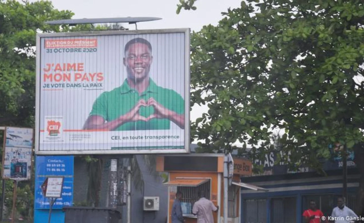  Ivory Coast Election Violence Leaves a 'Dozen Dead'