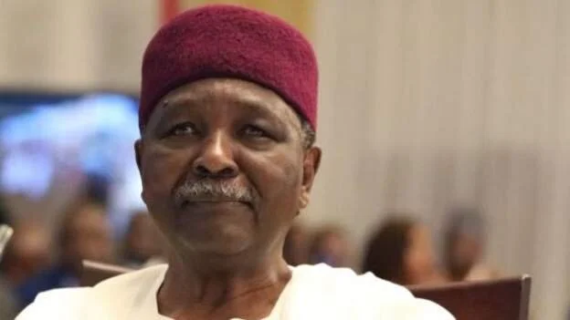 Ex-leader denies 'stealing half of Nigeria's central bank'