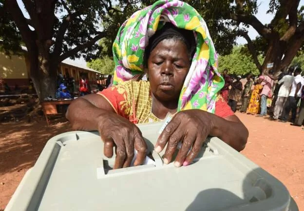 Ghana opposition condemns court's election timeline 