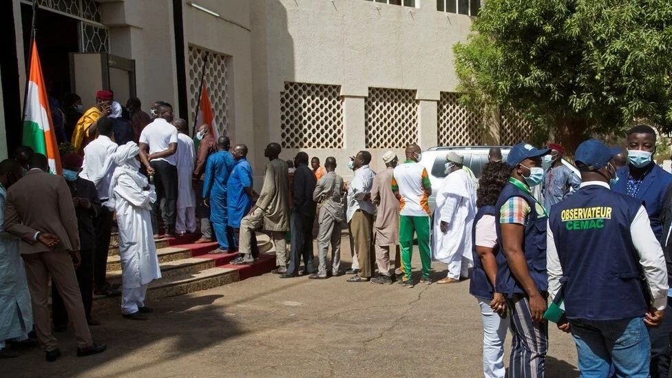 Seven Niger election officials killed by landmine on poll day